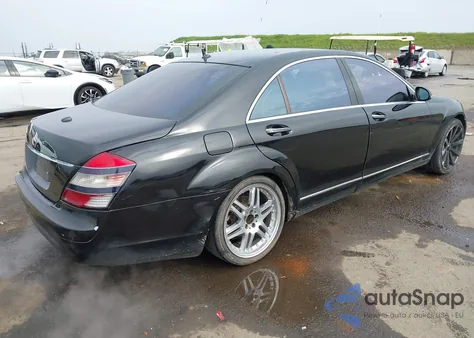 2007 Mercedes-Benz S-Class 5.5L V8 z USA, uszkodzony, nr VIN WDDNG71X47A079561